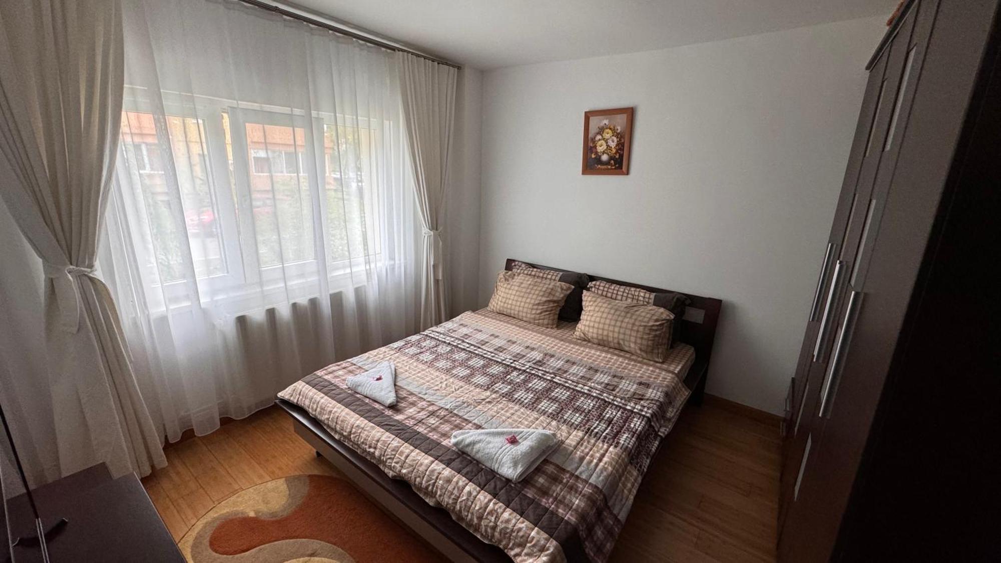 Apartament 3 Camere Otopeni Eksteriør bilde