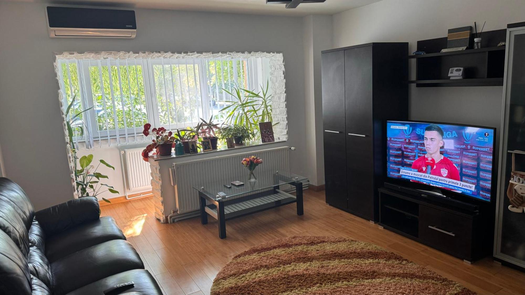 Apartament 3 Camere Otopeni Eksteriør bilde